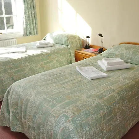 Woodbrooke Bed & Breakfast 2*
