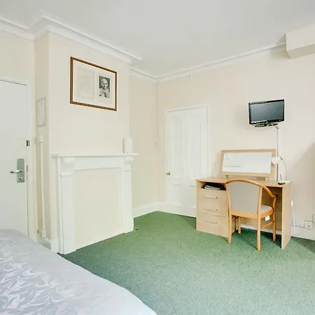 Woodbrooke Bed & Breakfast