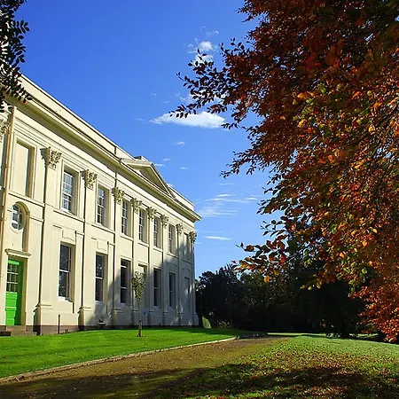 Woodbrooke 2*